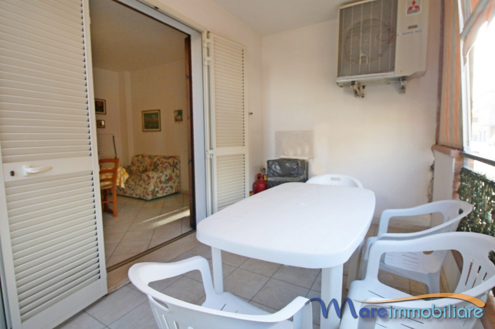 trilocale con due camere zona centrale