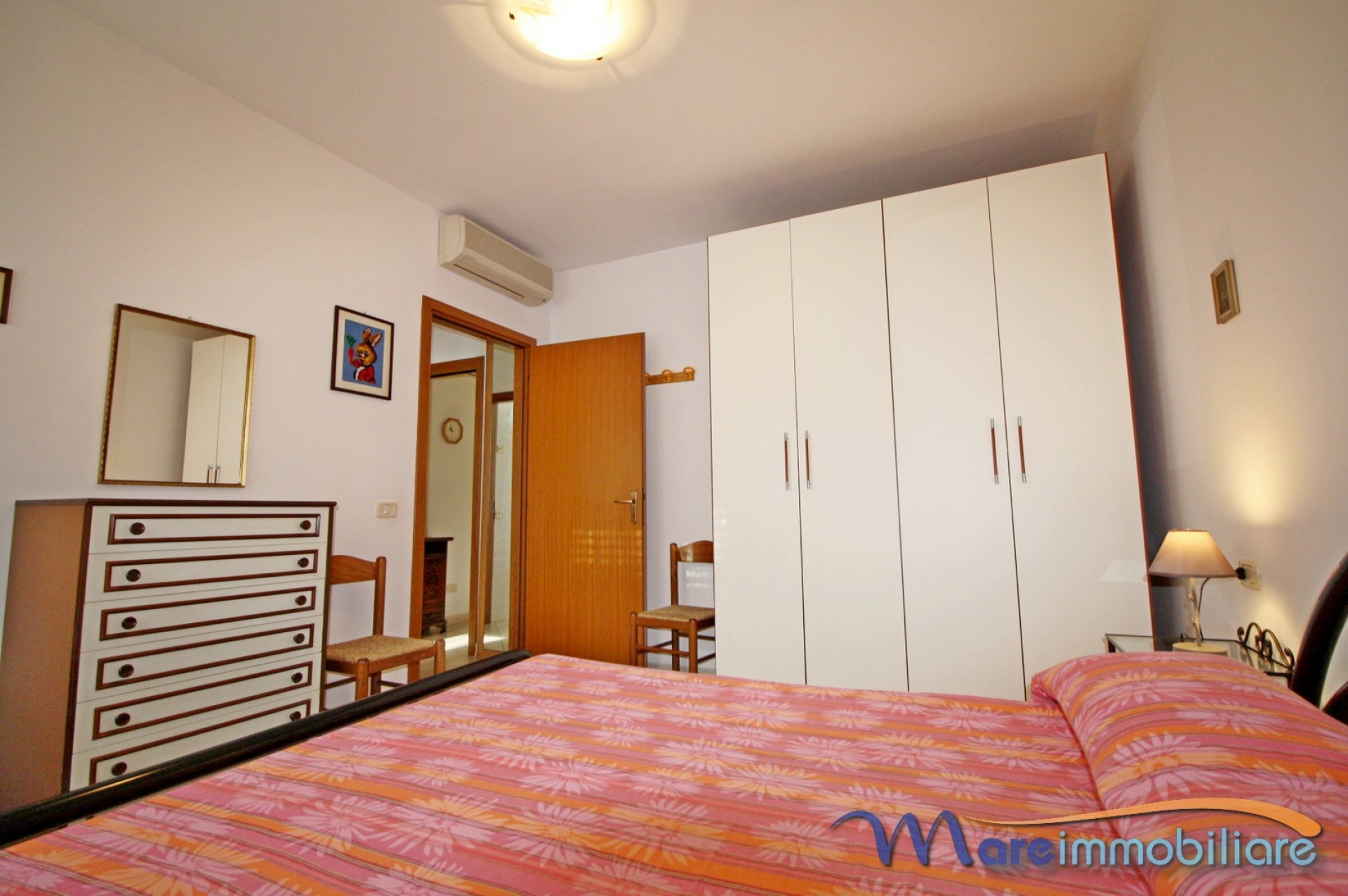 trilocale con due camere zona centrale
