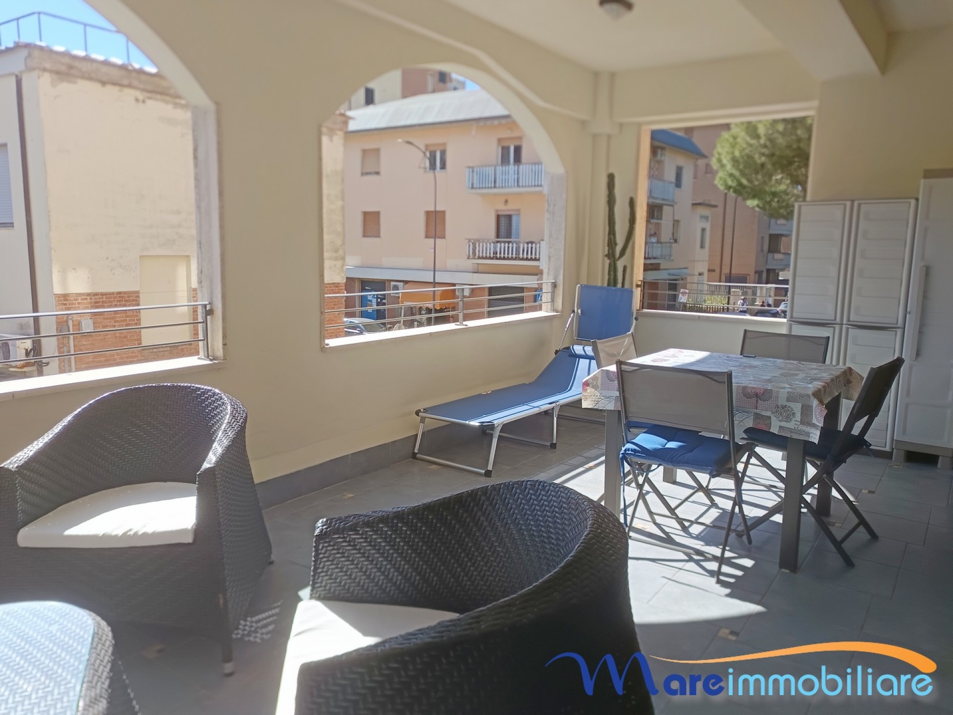Bilocale in centro con grande terrazzo