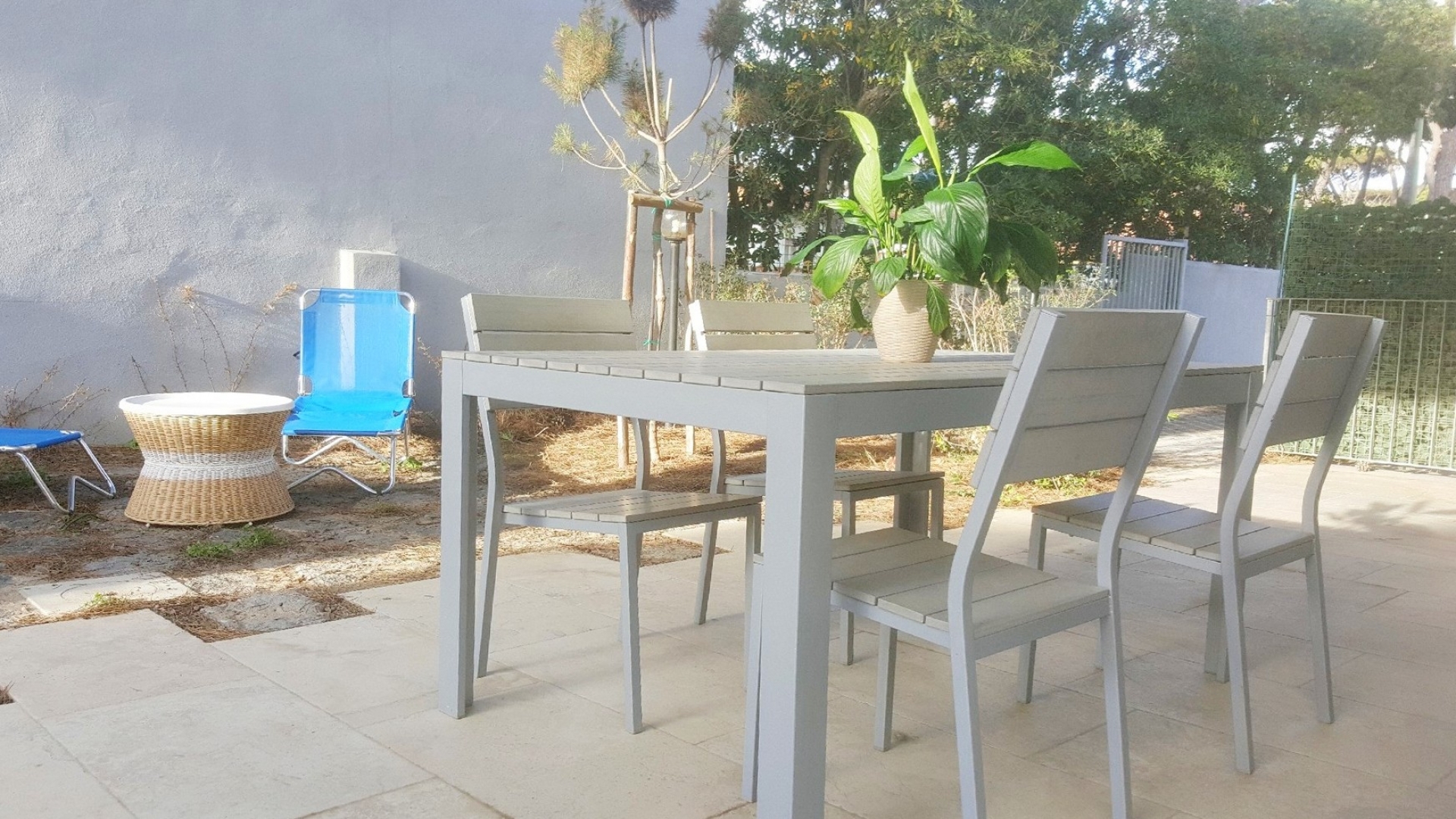 Nuova Villetta con giardino e posto auto