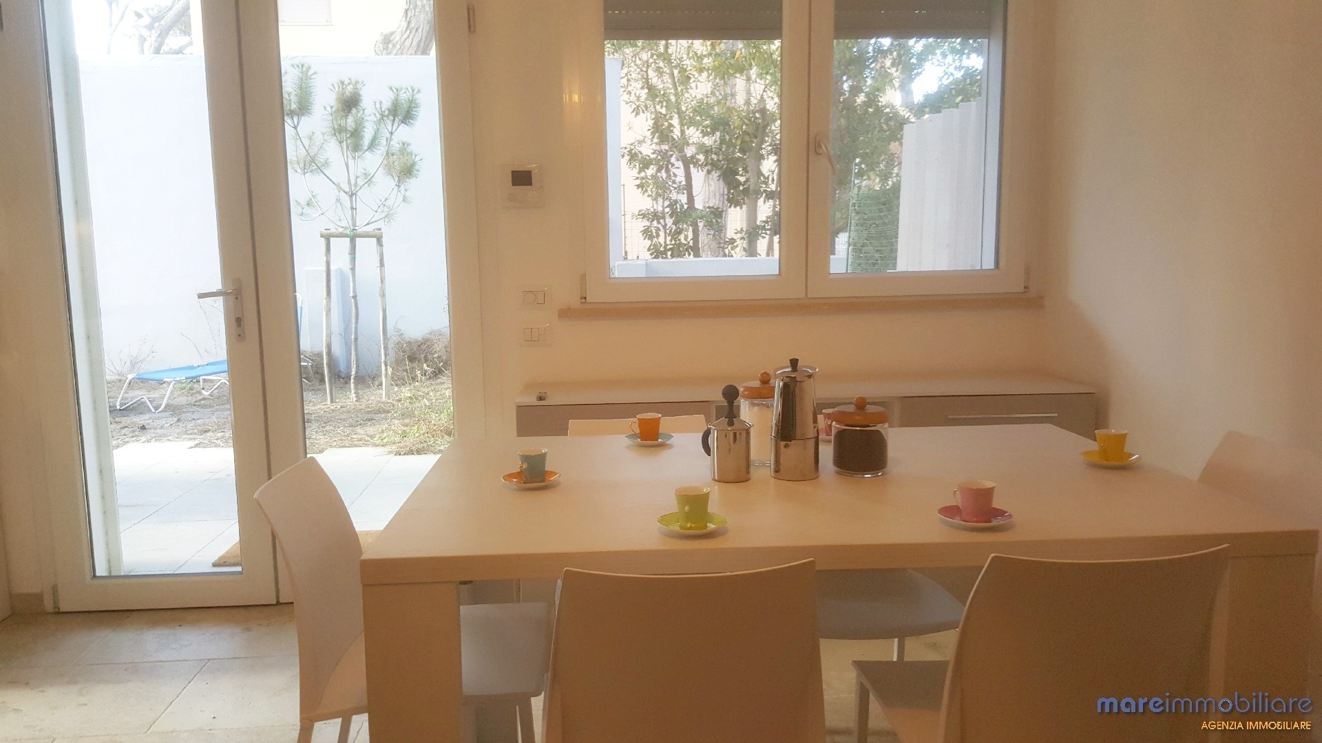 Nuova Villetta con giardino e posto auto