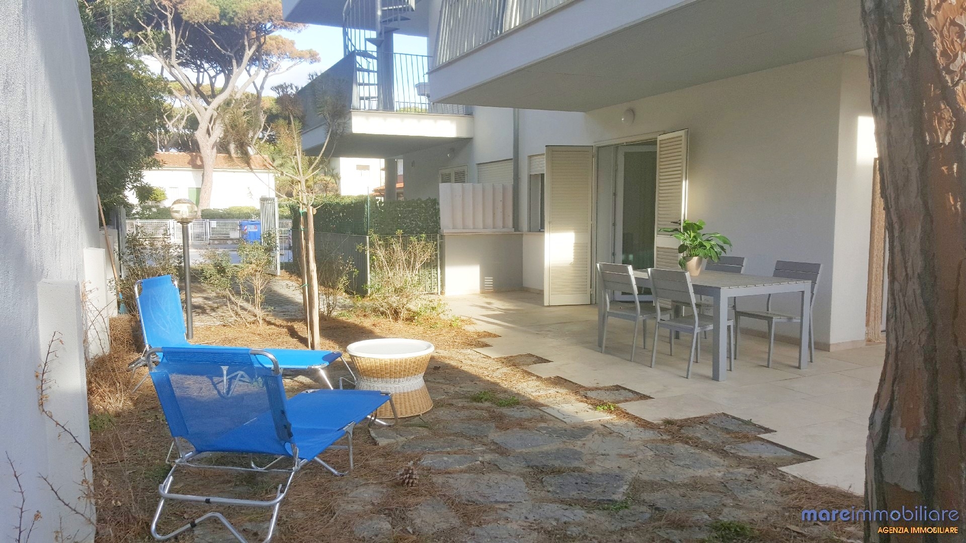 Nuova Villetta con giardino e posto auto