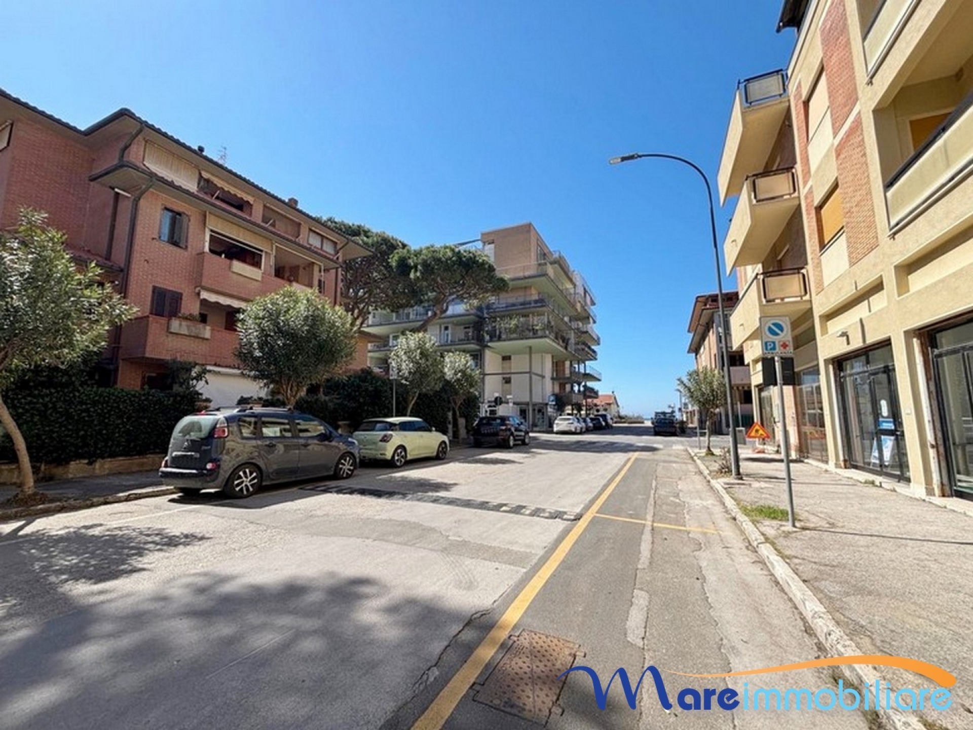 TRILOCALE A DUE PASSI DAL MARE - ZONA CENTRO -