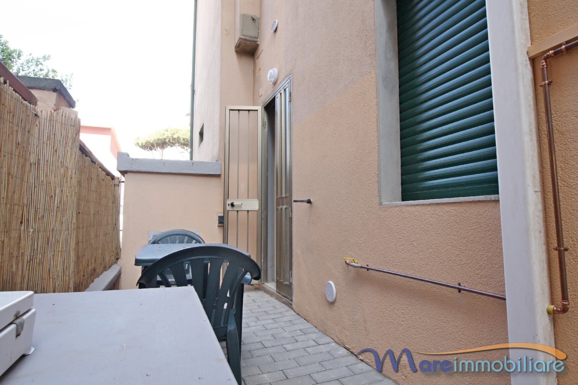 Trilocale con due camere da letto e posto auto