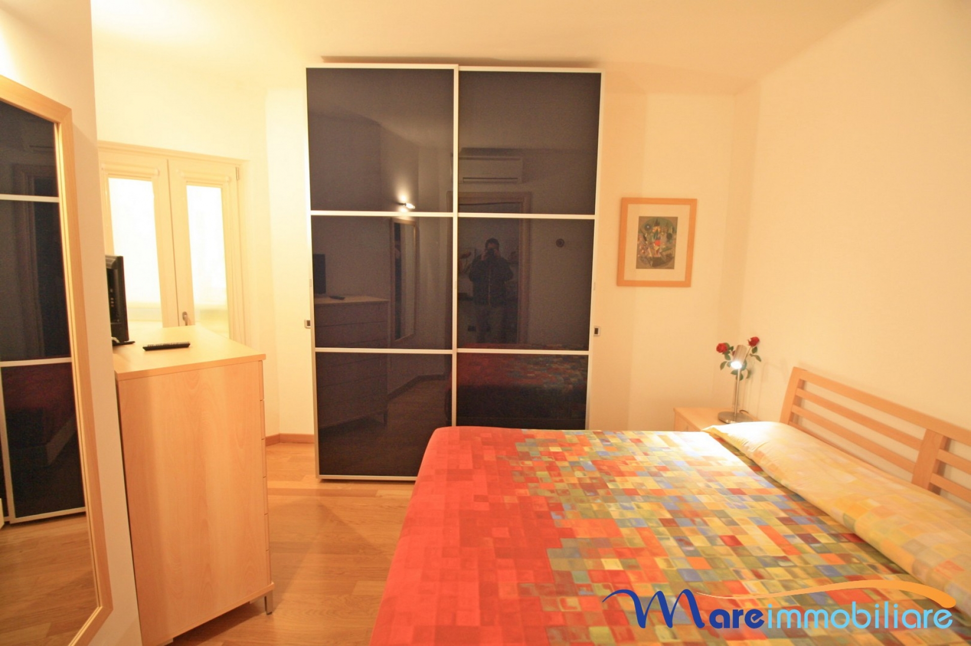 fronte mare con 2 camere e posto auto