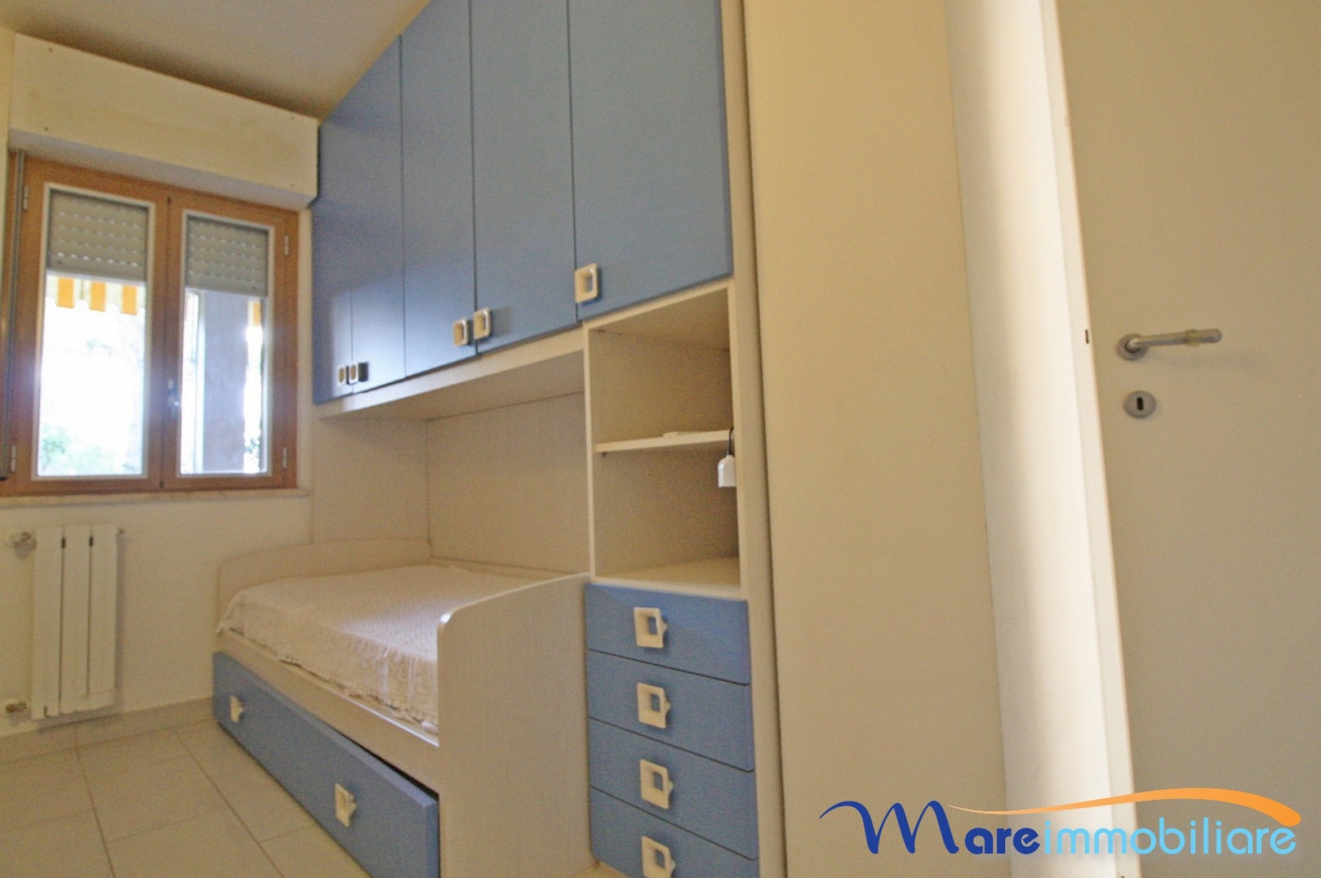 Zona Tombolo trilocale con veranda spaziosa