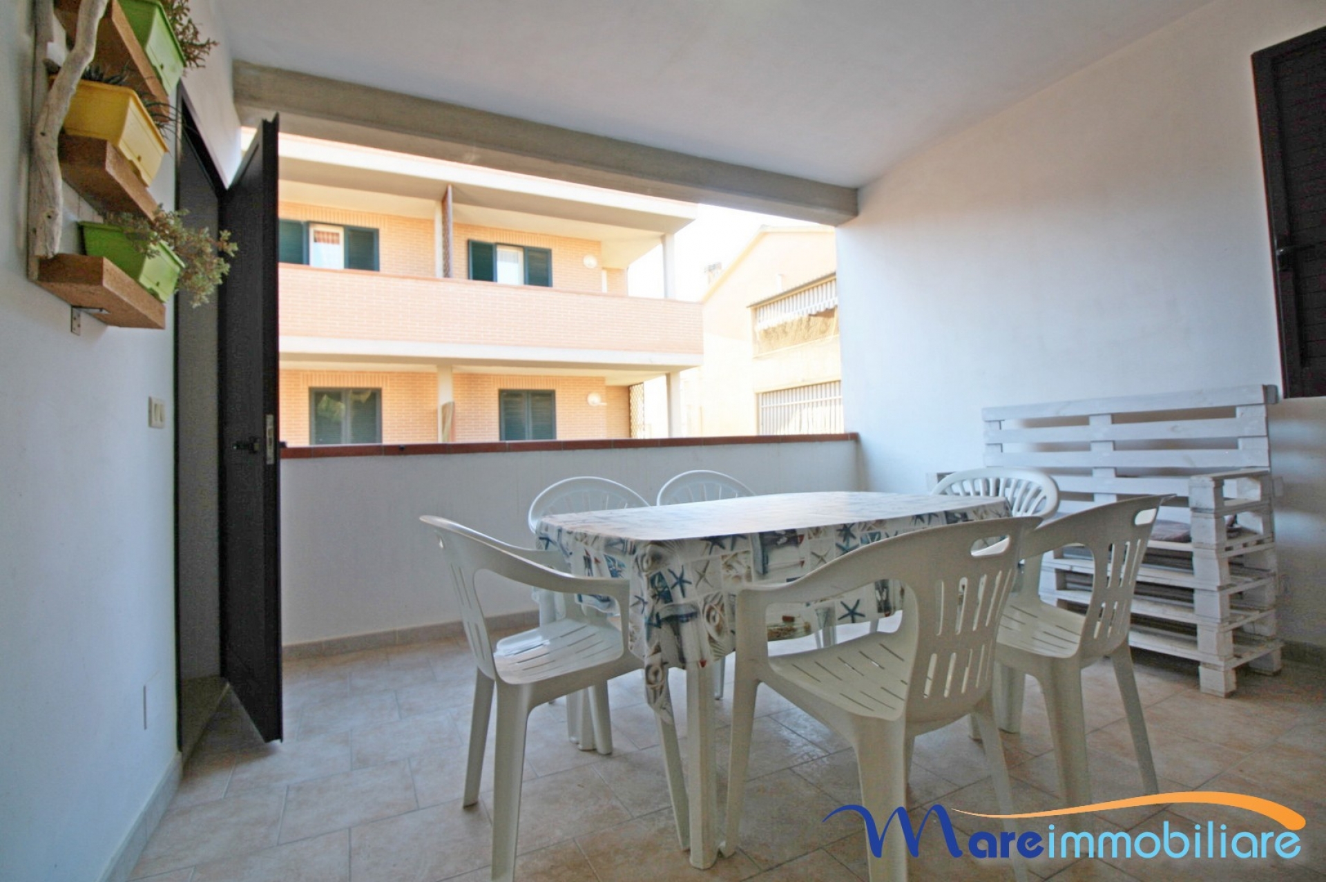 Trilocale zona centrale doppia veranda