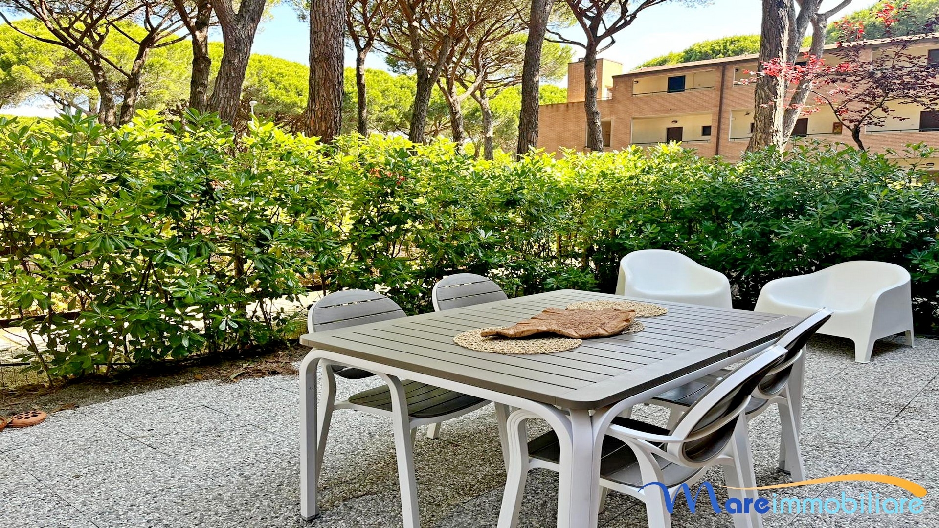 Bilocale con giardino e posto auto