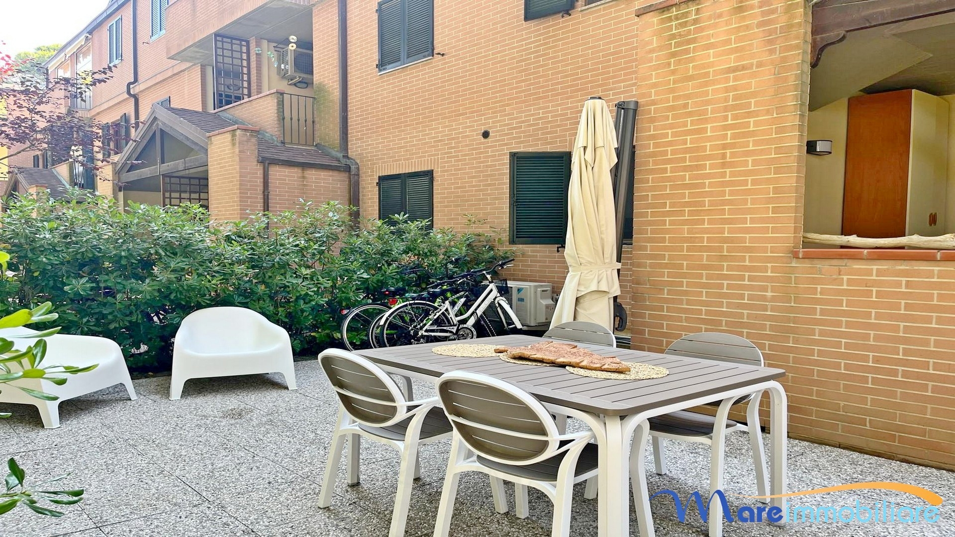 Bilocale con giardino e posto auto