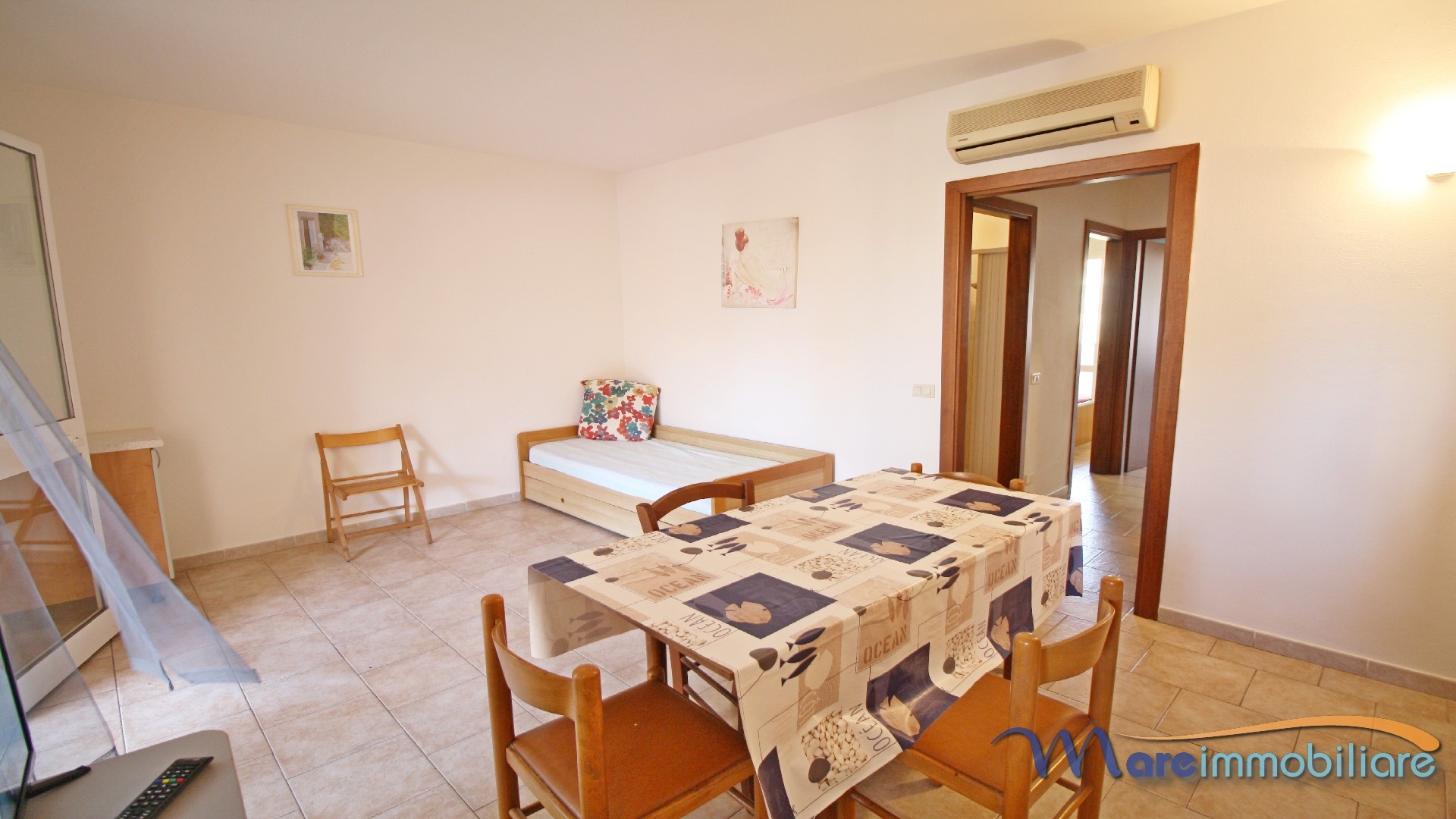 Trilocale doppia veranda primo piano