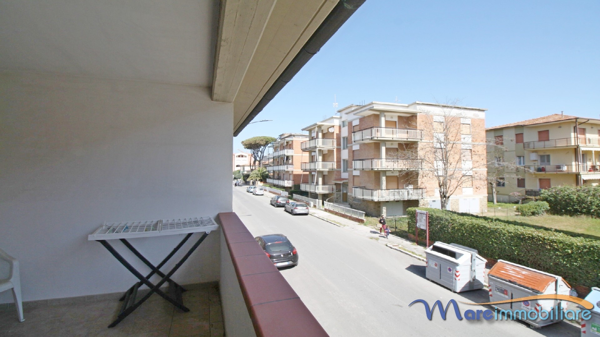 Trilocale doppia veranda primo piano