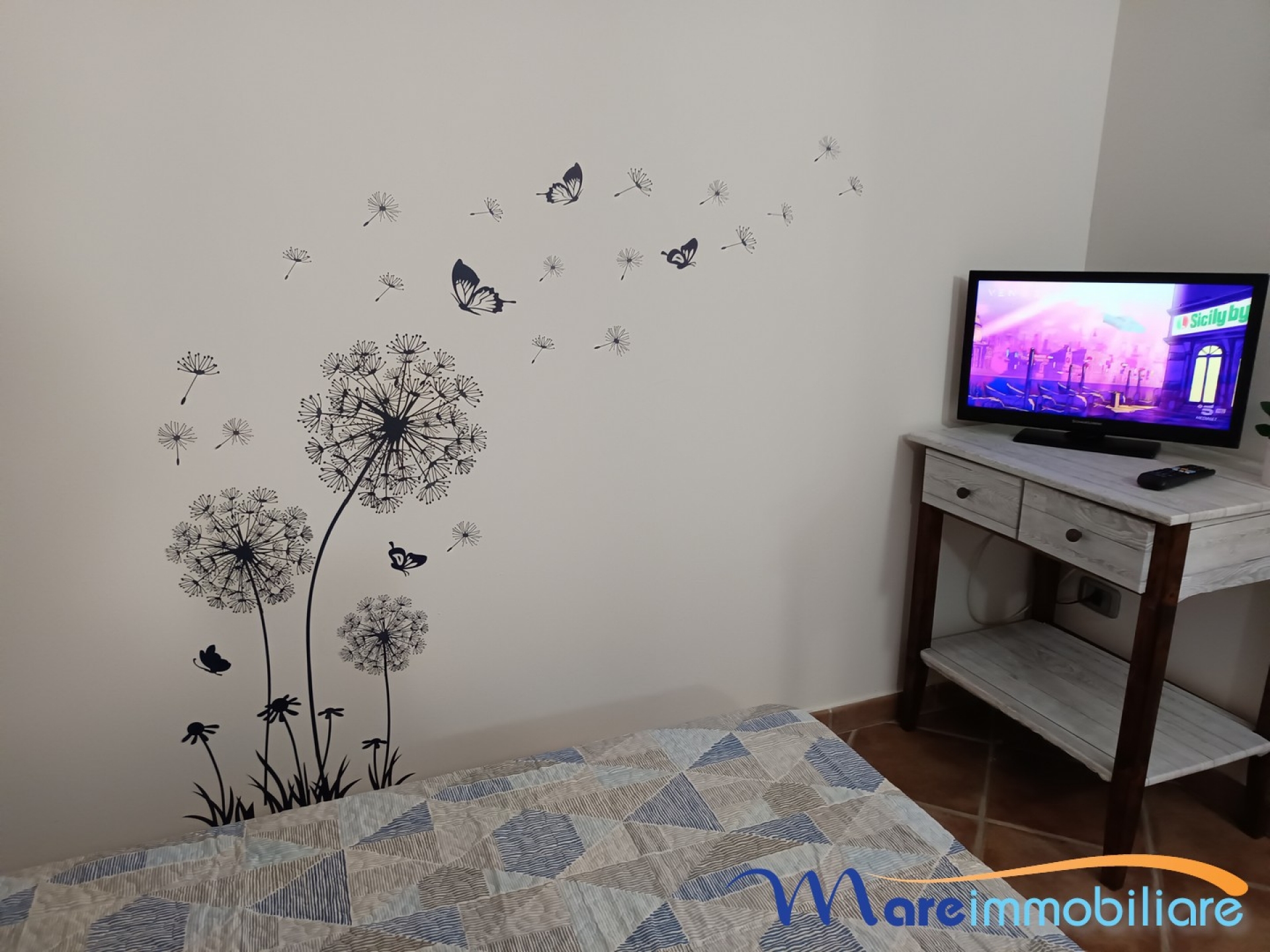 fronte mare con 2 camere e posto auto
