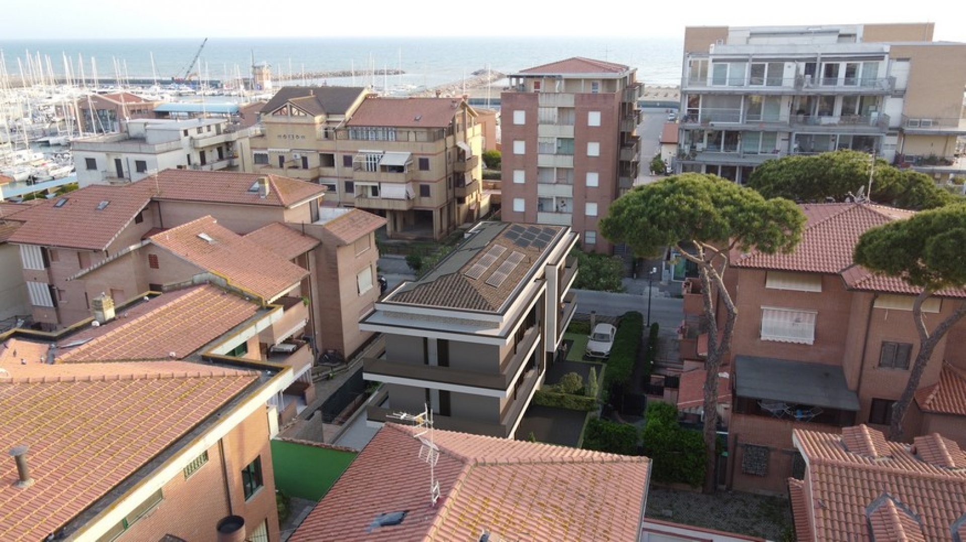 Appartamento al primo piano con terrazzo in elegante nuova costruzione - Zona Centro 