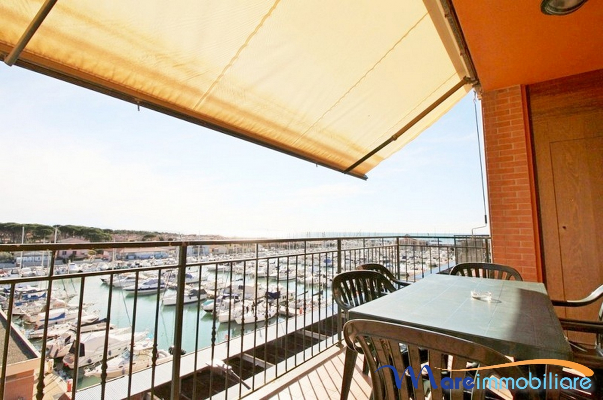 Marina di Grosseto – Attico su due livelli con vista sul porto